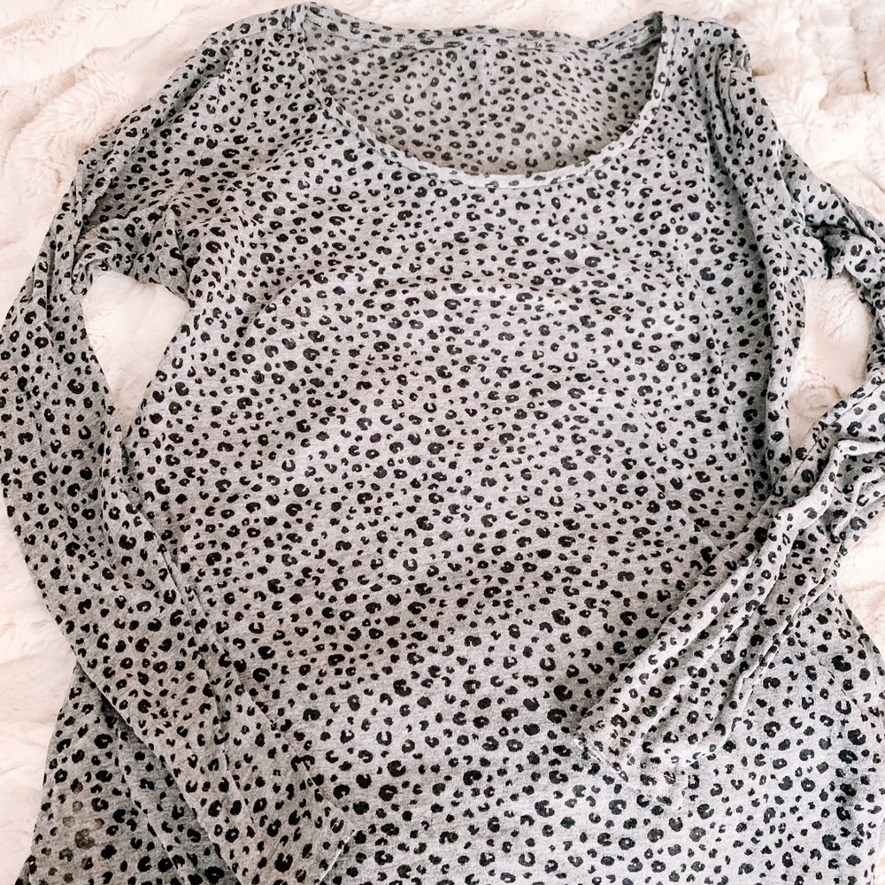 Cheetah long sleeve scoop neck